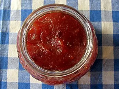 Marmelada iz jabolk in sliv v lastni režiji