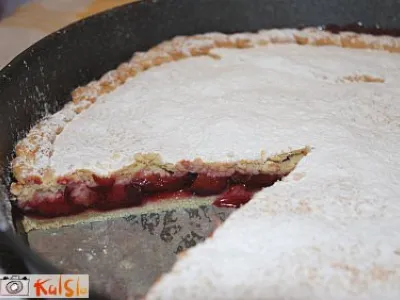 Slivova pita iz mrzlo kvašenega testa