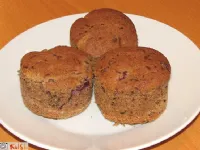 Fotografija recepta: Mafini z višnjami in orehi