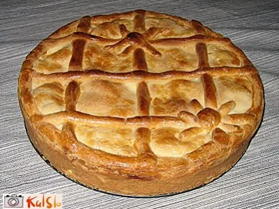 Torta iz jabolk in orehov