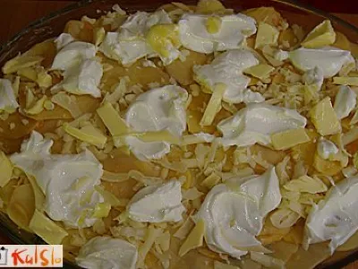 Zapečen krompir s špinačo