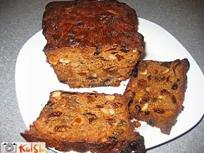 Božični sadni kruh