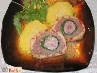 Fotografija recepta: Večbarvna mesna rolada