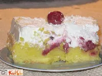 Fotografija recepta: Zdrobov biskvit z višnjami