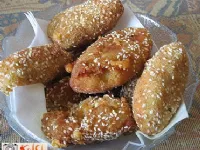 Fotografija recepta: Krompirjevi kroketi s sirom in sezamom