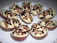 Fotografija recepta: Kinder jajčka s kremo